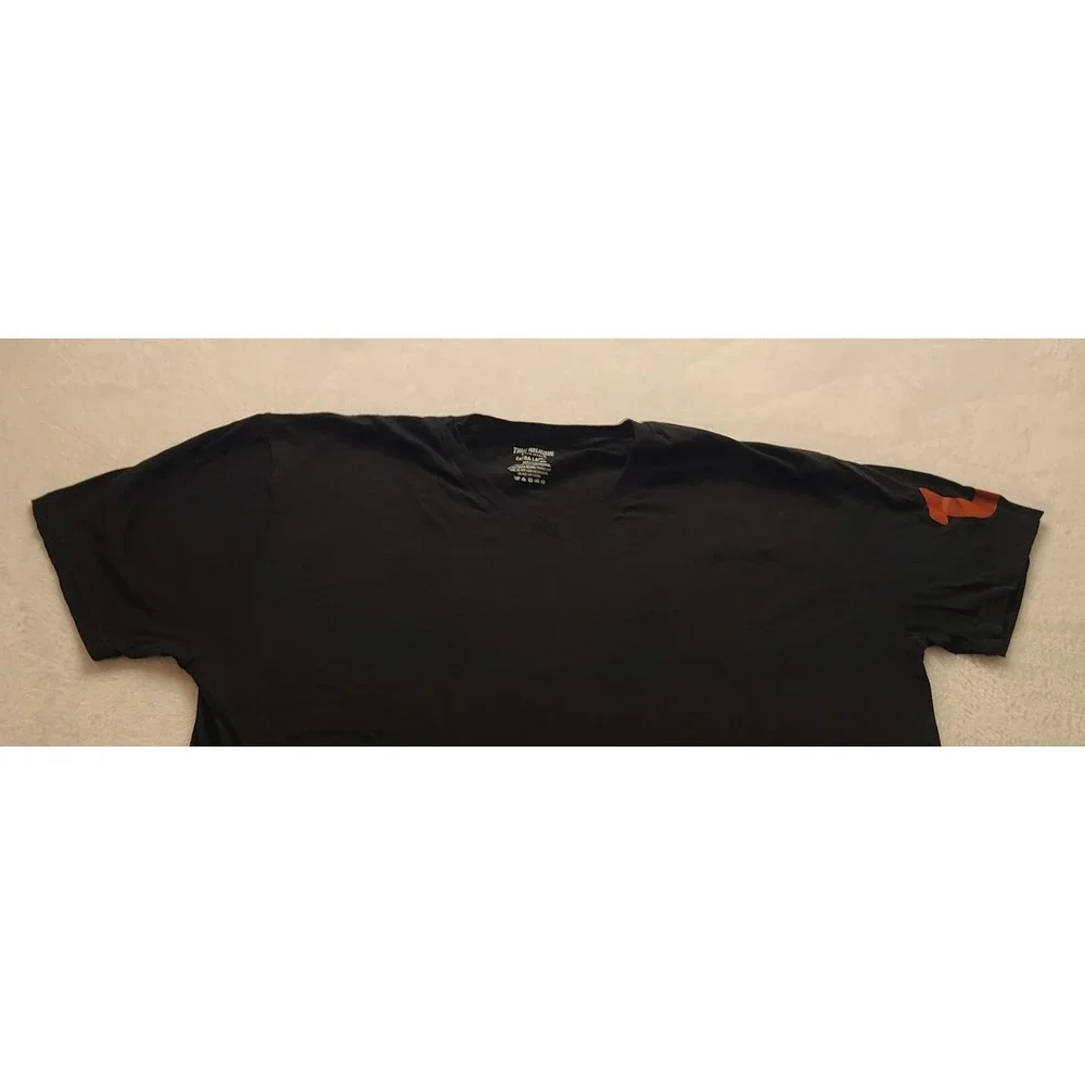 True Religion Men's Black V-Neck T-Shirt‎ XL Cotton Orange Logo Graphic Tee